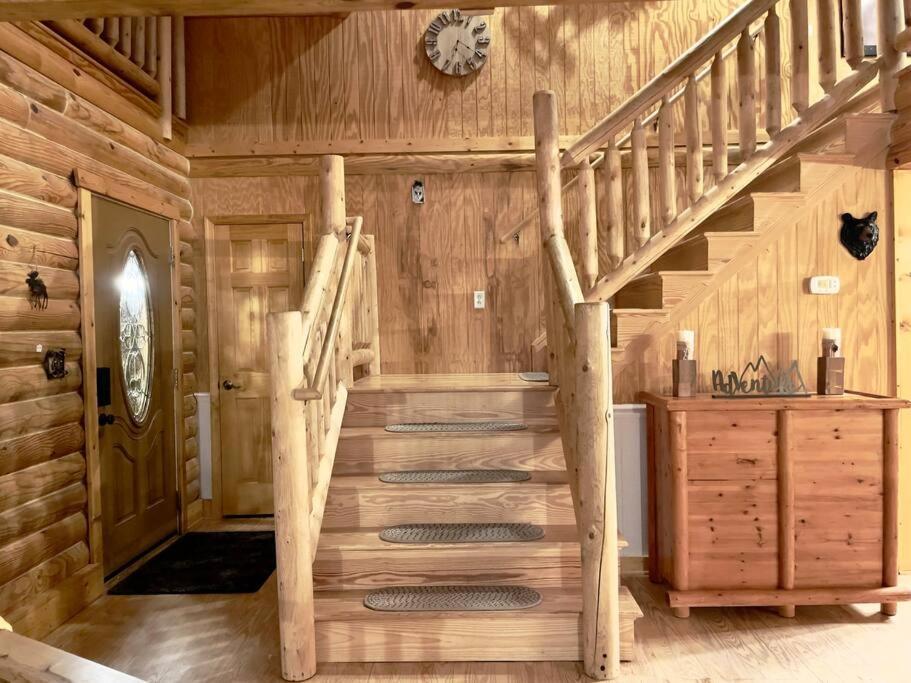 One Of A Kind Rustic Log Cabin Near Bryce Resort - Large Game Room - Fire Pit - Large Deck - Bbq 베시 외부 사진